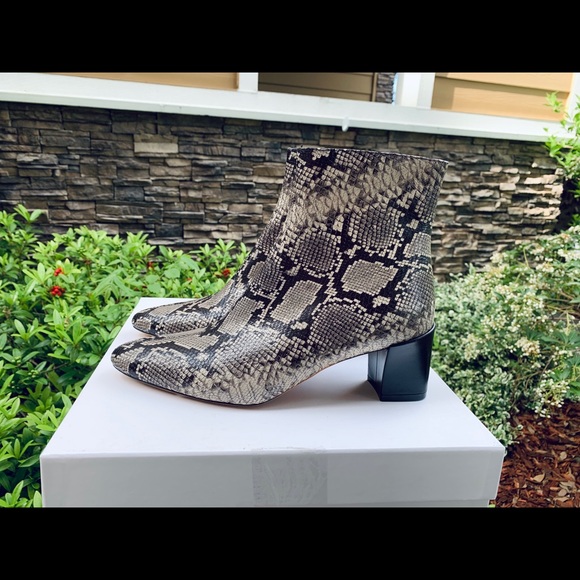 Vince booties made in Italy - Picture 5 of 8